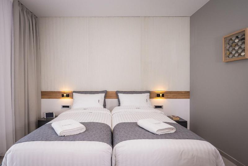 Central City Hotel La Canée Extérieur photo